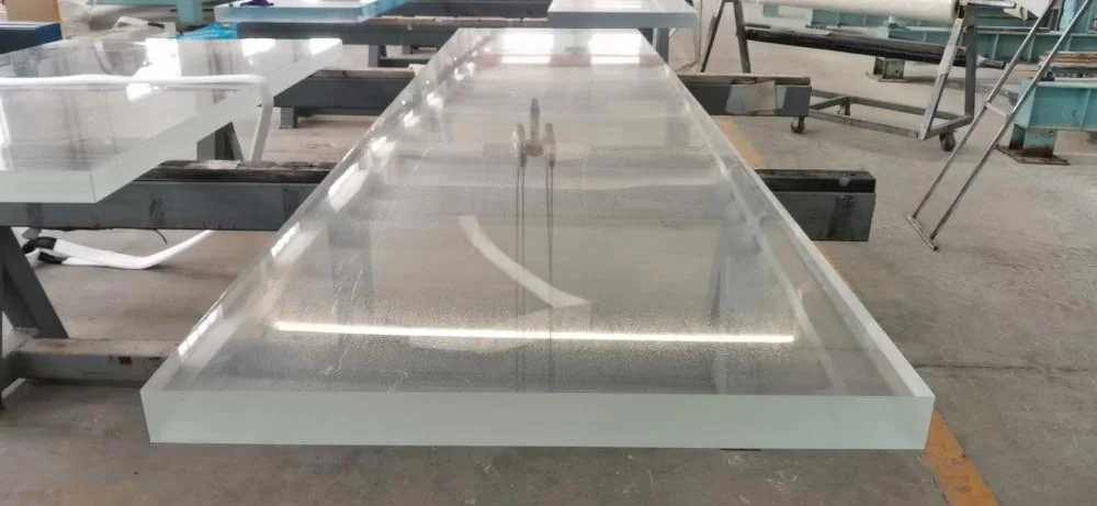 Custom acrylic swimming pool outdoor container — view 3