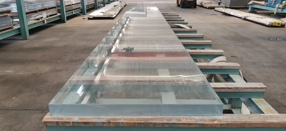 Custom under-water plexiglass pure acrylic in aquarium — view 3