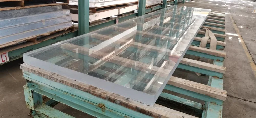 Outdoor acrylic glass — view 3