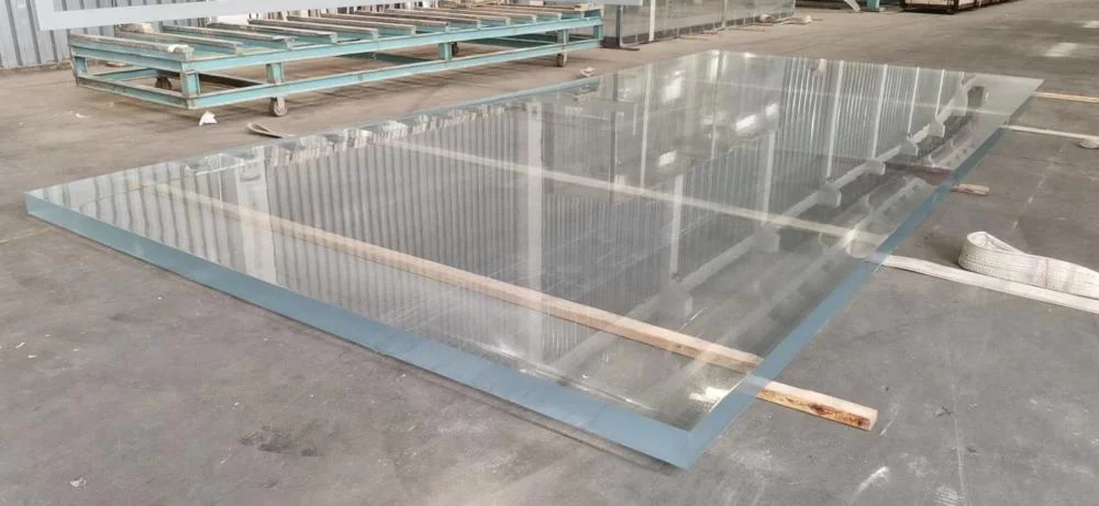 Clear and super thick acrylic sheet — view 2