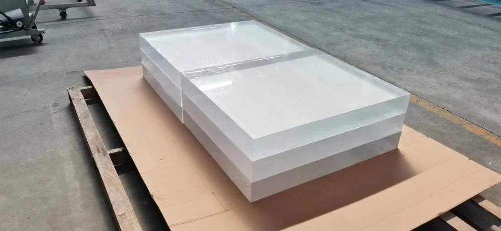 Clear cast acrylic sheet for aquariums and swimming pools — view 3