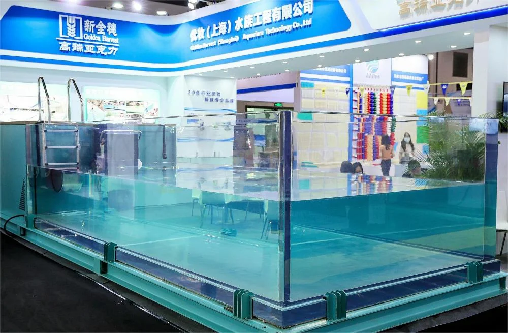 Custom swimming pool acrylic container pool — view 2