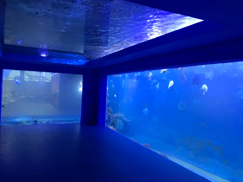 4 sides supporting transparent acrylic glass sheet
