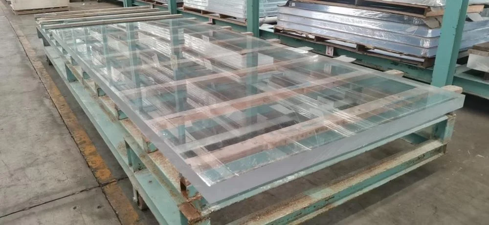 Clear and super thick acrylic sheet — view 3