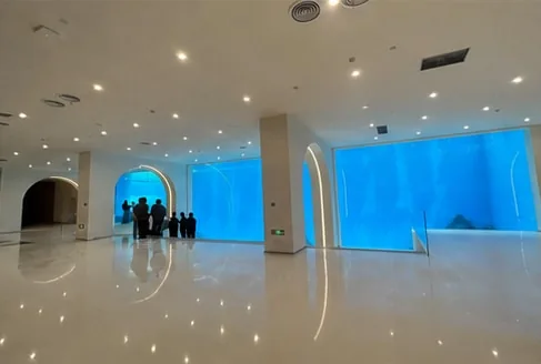 Broad underwater observation window at the Hangzhou robotics project