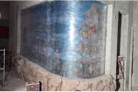 Curved display surface during installation