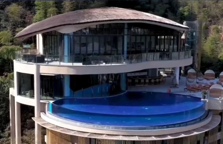 Outdoor customized size acrylic pool panel